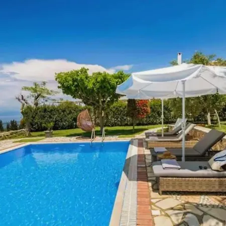 Βίλα Villasgoudis Evelynn Τσουκαλάδες