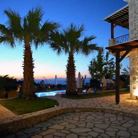 Villasgoudis Evelynn Τσουκαλάδες