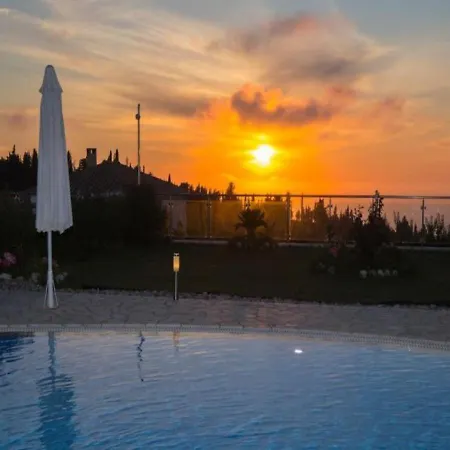 Βίλα Villasgoudis Evelynn Τσουκαλάδες