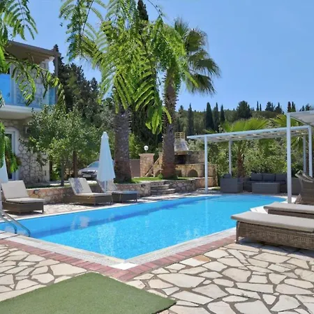 Villasgoudis Evelynn * Τσουκαλάδες