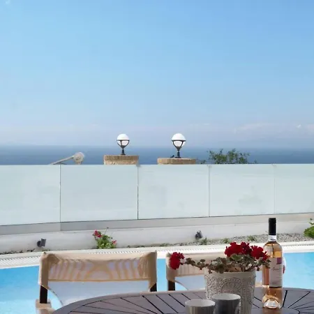 Βίλα Villasgoudis Evelynn Τσουκαλάδες