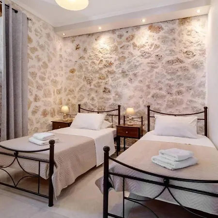 Villasgoudis Evelynn Τσουκαλάδες